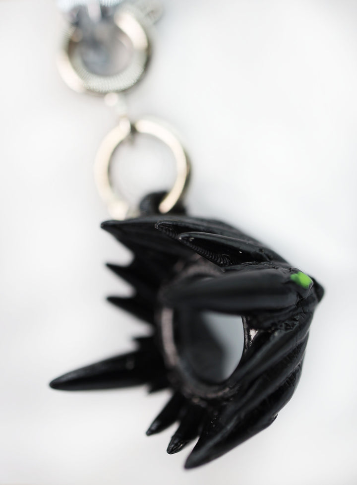 Traveler's Trinkets: Darkness Crown Charm