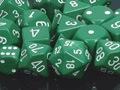 Opaque: Poly Set Green/White (7) | D20 Games